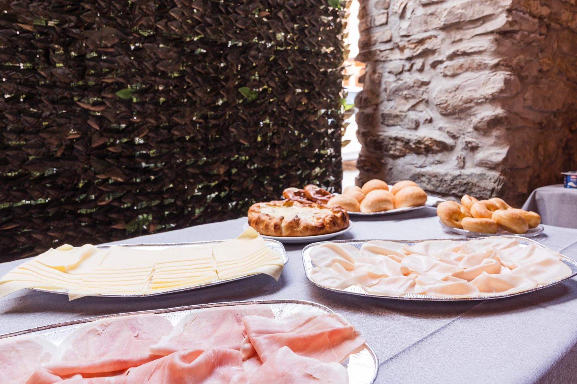 B&B La Corte And Home Restaurant - Free Parking - 10 Minutes To The Lake And Centre Como Ngoại thất bức ảnh