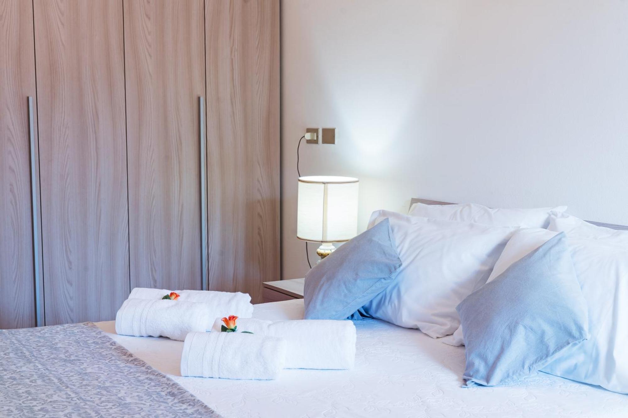 B&B La Corte And Home Restaurant - Free Parking - 10 Minutes To The Lake And Centre Como Ngoại thất bức ảnh