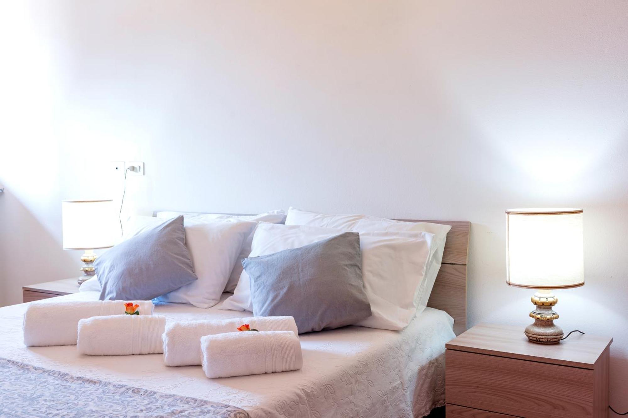 B&B La Corte And Home Restaurant - Free Parking - 10 Minutes To The Lake And Centre Como Ngoại thất bức ảnh